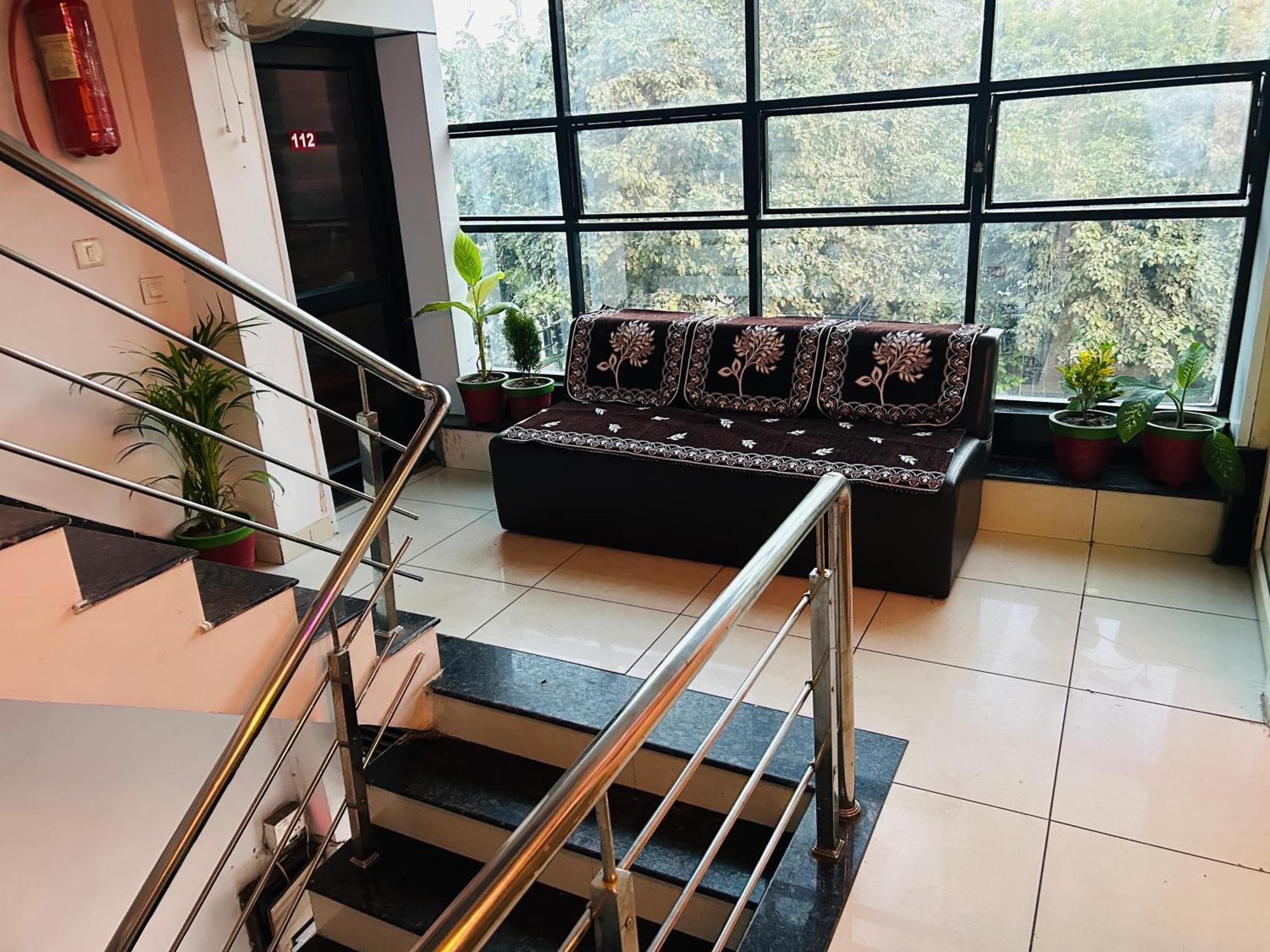 Hotel Season Αχμπανταμπάντ Εξωτερικό φωτογραφία