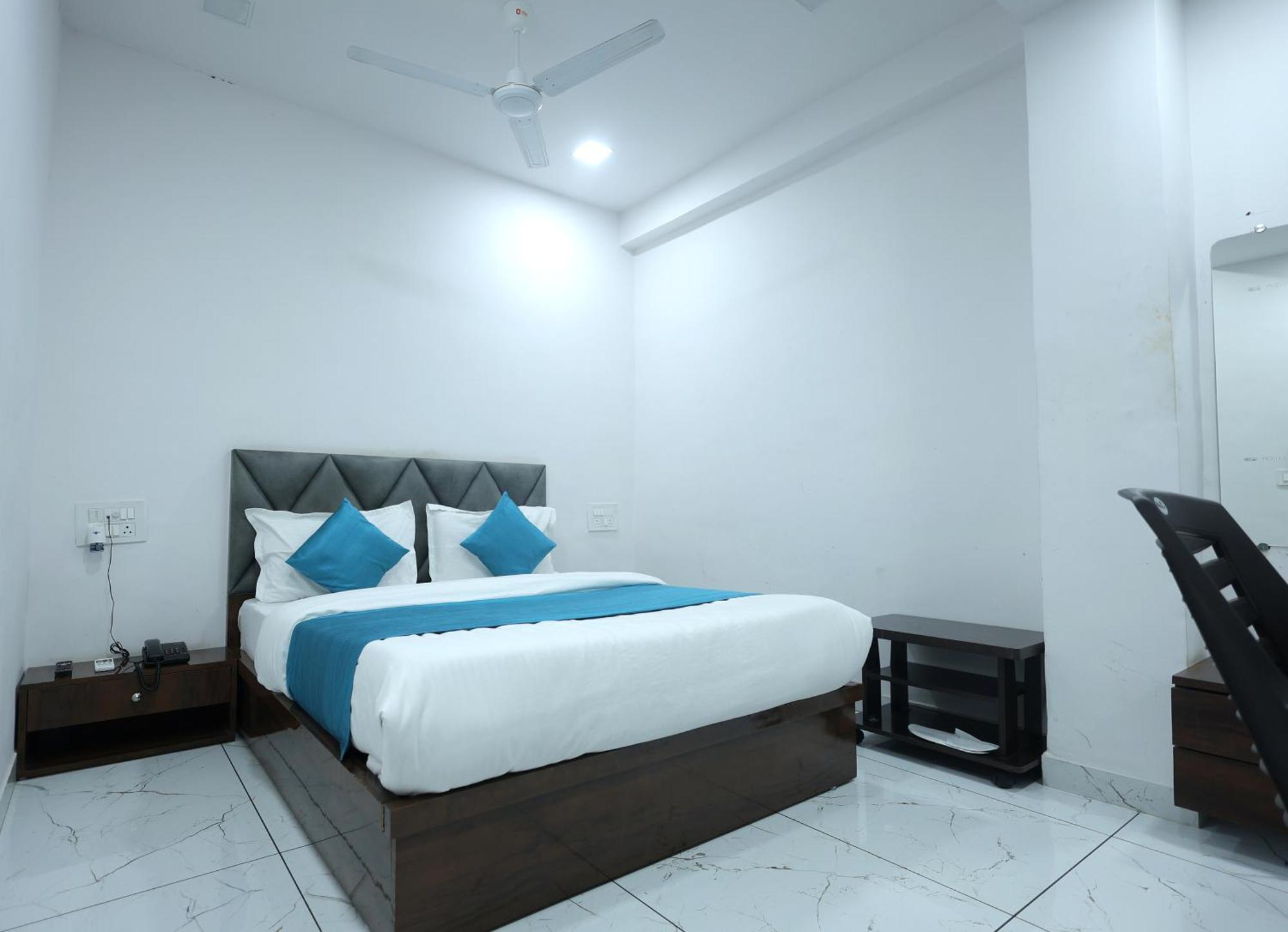 Hotel Season Αχμπανταμπάντ Εξωτερικό φωτογραφία